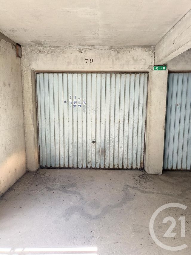 Afficher la photo en grand Parking à vendre - 15 m2 - Brest - 29 - BRETAGNE