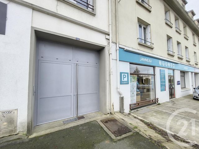 Afficher la photo en grand Parking à vendre - 10 m2 - Brest - 29 - BRETAGNE