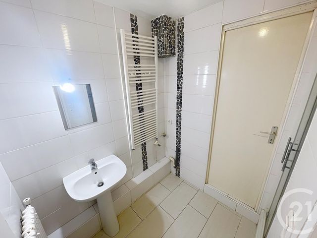 Afficher la photo en grand Appartement T2 à vendre - 2 pièces - 47,88 m2 - Landerneau - 29 - BRETAGNE