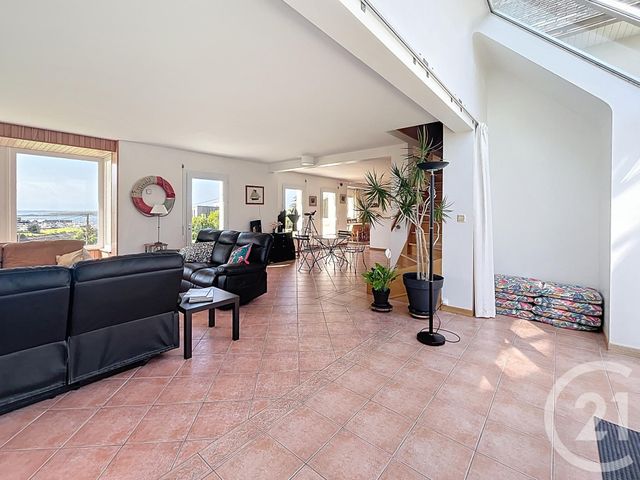 Afficher la photo en grand Maison à vendre - 7 pièces - 220 m2 - Landeda - 29 - BRETAGNE