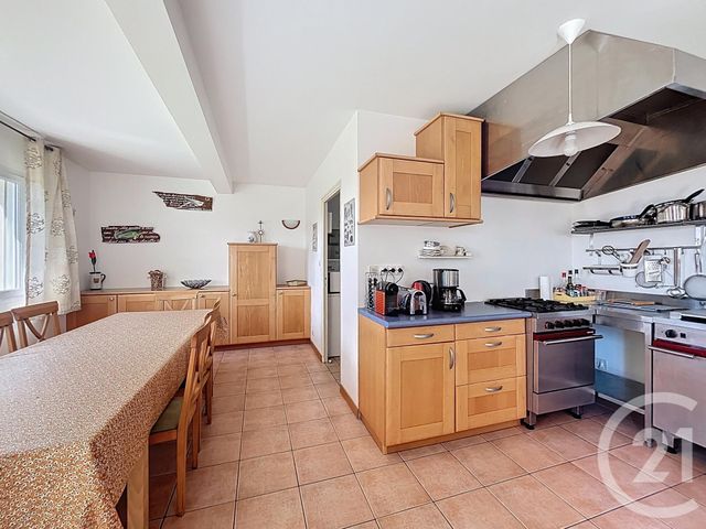 Afficher la photo en grand Maison à vendre - 7 pièces - 220 m2 - Landeda - 29 - BRETAGNE