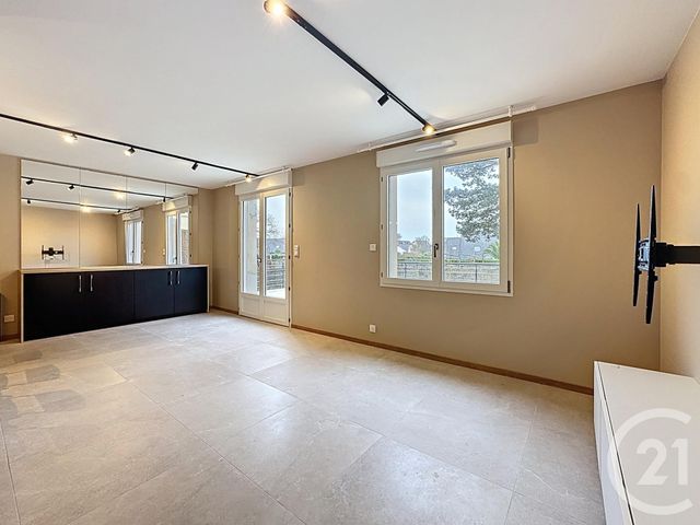 Maison &agrave; louer - 5 pi&egrave;ces - 122,45 m2 - Guipavas - 29 - BRETAGNE