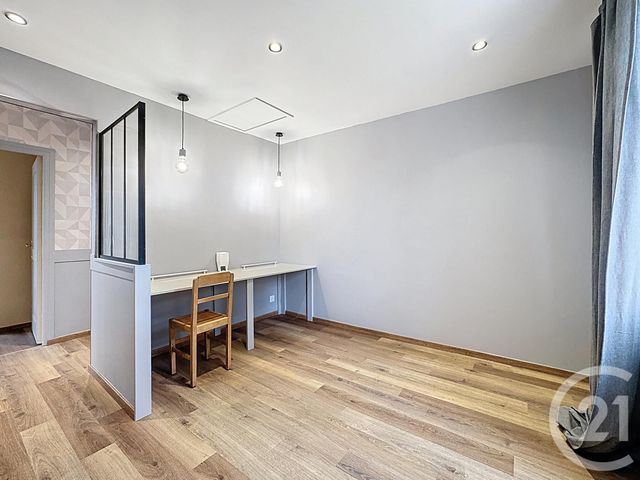 Maison &agrave; louer - 5 pi&egrave;ces - 122,45 m2 - Guipavas - 29 - BRETAGNE