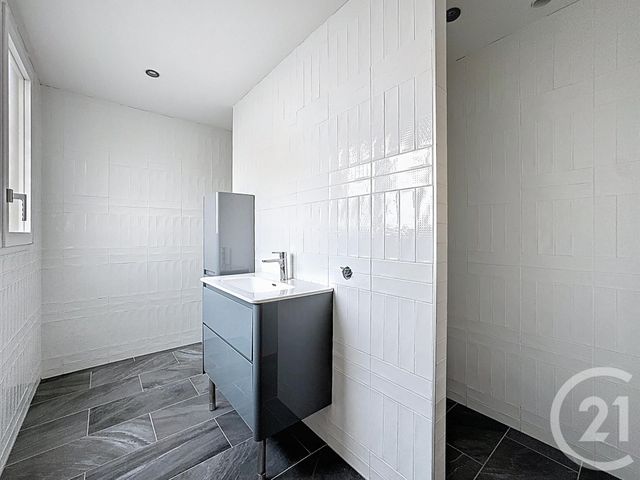 Maison &agrave; louer - 5 pi&egrave;ces - 122,45 m2 - Guipavas - 29 - BRETAGNE