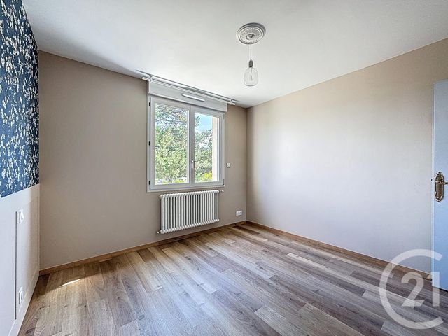 Maison &agrave; louer - 5 pi&egrave;ces - 122,45 m2 - Guipavas - 29 - BRETAGNE