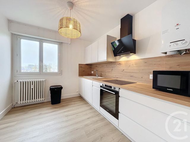 Afficher la photo en grand Appartement T3 à louer - 4 pièces - 79 m2 - Brest - 29 - BRETAGNE