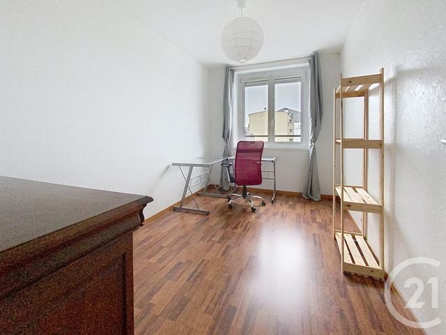 Afficher la photo en grand Appartement T5 à louer - 5 pièces - 76 m2 - Brest - 29 - BRETAGNE