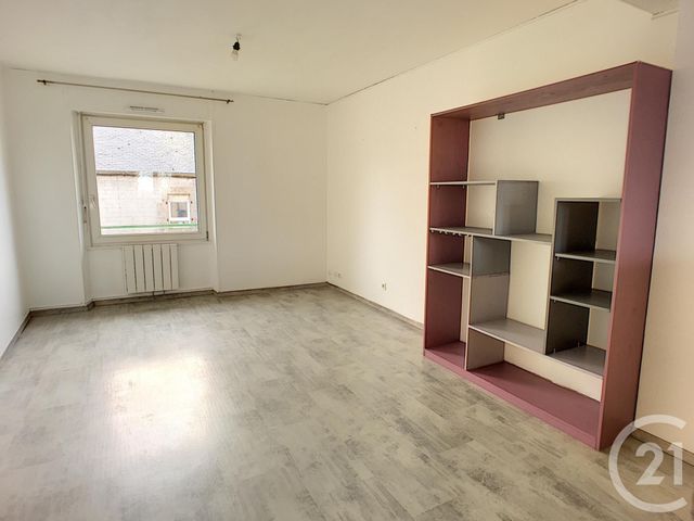 Afficher la photo en grand Appartement T2 à louer - 2 pièces - 50 m2 - Ploudalmezeau - 29 - BRETAGNE
