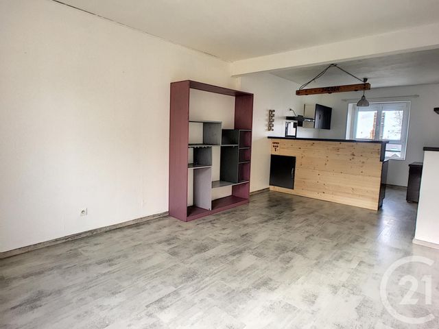 Afficher la photo en grand Appartement T2 à louer - 2 pièces - 50 m2 - Ploudalmezeau - 29 - BRETAGNE
