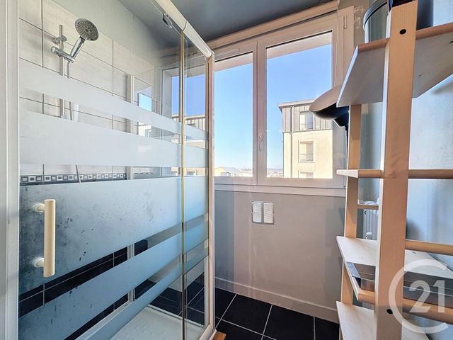 Afficher la photo en grand Appartement F3 à louer - 3 pièces - 53,19 m2 - Brest - 29 - BRETAGNE