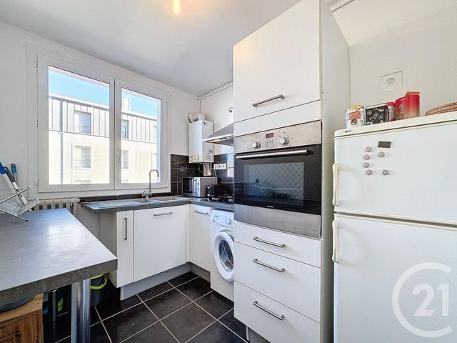 Afficher la photo en grand Appartement F3 à louer - 3 pièces - 53,19 m2 - Brest - 29 - BRETAGNE