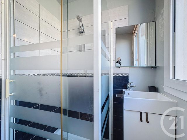 Afficher la photo en grand Appartement F3 à louer - 3 pièces - 53,19 m2 - Brest - 29 - BRETAGNE