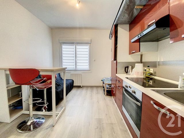 Afficher la photo en grand Appartement T2 à louer - 2 pièces - 26,01 m2 - Brest - 29 - BRETAGNE