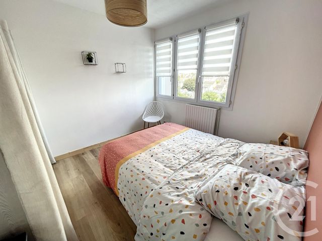 Afficher la photo en grand Appartement T2 à louer - 2 pièces - 54 m2 - Brest - 29 - BRETAGNE