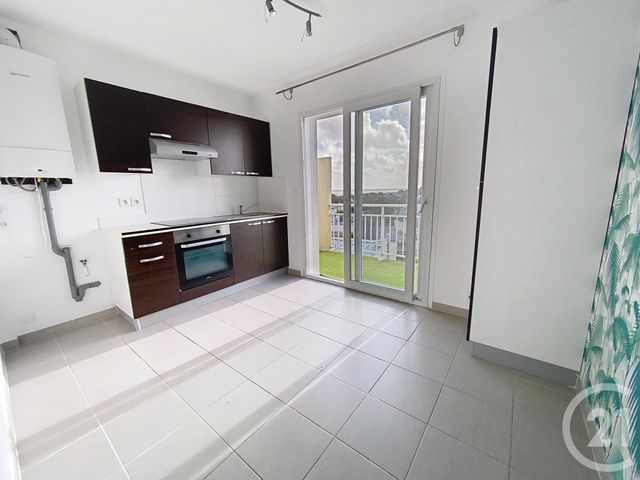 Afficher la photo en grand Appartement T5 à louer - 4 pièces - 85,47 m2 - Brest - 29 - BRETAGNE