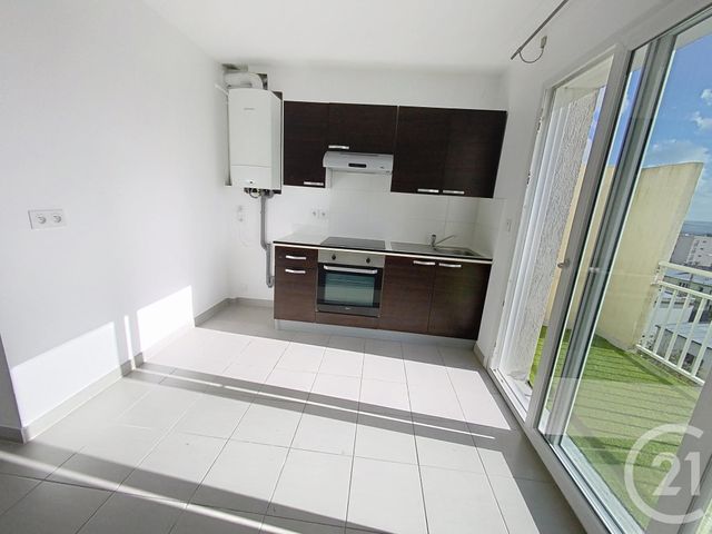 Afficher la photo en grand Appartement T5 à louer - 4 pièces - 85,47 m2 - Brest - 29 - BRETAGNE