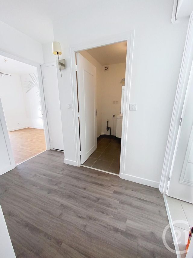Afficher la photo en grand Appartement T5 à louer - 4 pièces - 85,47 m2 - Brest - 29 - BRETAGNE
