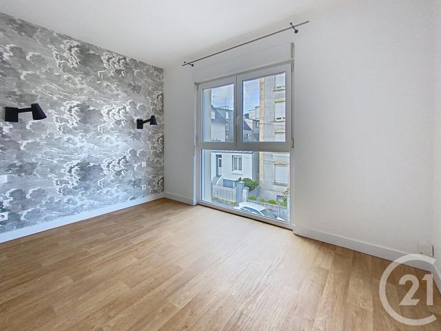 Afficher la photo en grand Appartement T5 à louer - 4 pièces - 85,47 m2 - Brest - 29 - BRETAGNE