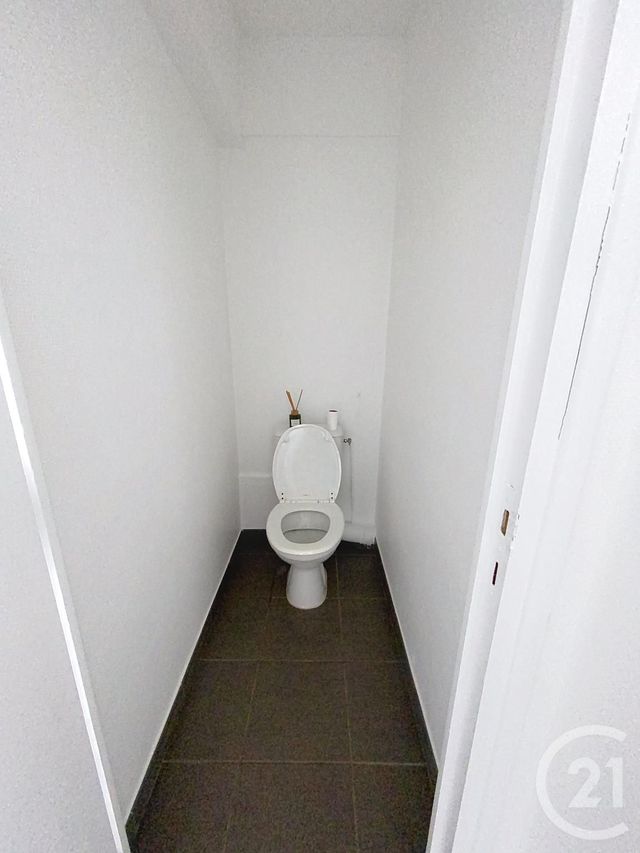 Afficher la photo en grand Appartement T5 à louer - 4 pièces - 85,47 m2 - Brest - 29 - BRETAGNE