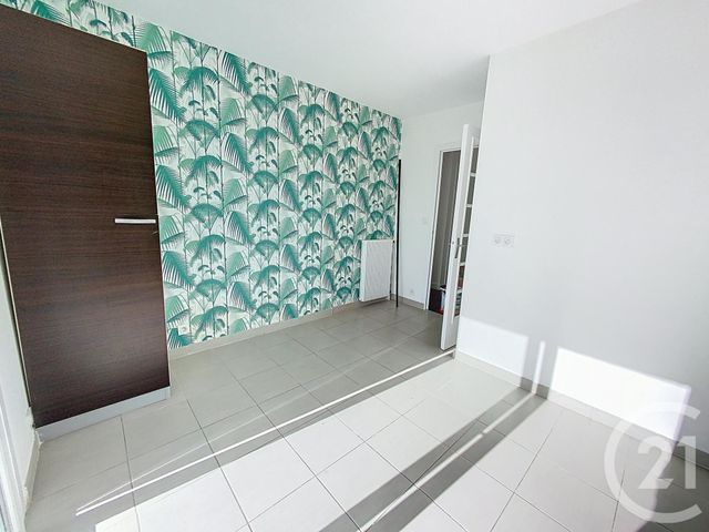 Afficher la photo en grand Appartement T5 à louer - 4 pièces - 85,47 m2 - Brest - 29 - BRETAGNE