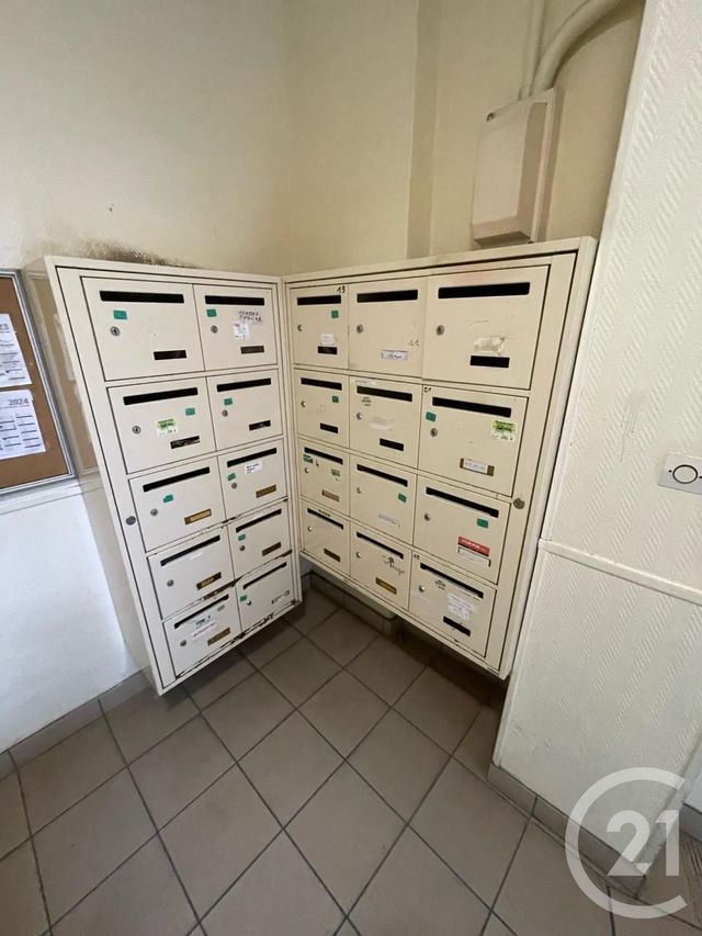 Afficher la photo en grand Appartement Studio à louer - 1 pièce - 18 m2 - Brest - 29 - BRETAGNE