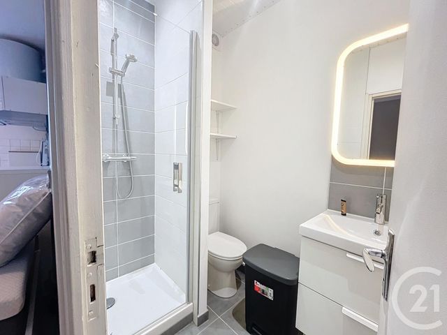 Afficher la photo en grand Appartement Studio à louer - 1 pièce - 18 m2 - Brest - 29 - BRETAGNE