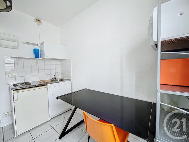 Appartement Studio &agrave; louer - 1 pi&egrave;ce - 12,73 m2 - Brest - 29 - BRETAGNE