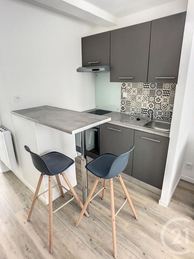 Appartement T2 &agrave; louer - 2 pi&egrave;ces - 24,62 m2 - Brest - 29 - BRETAGNE