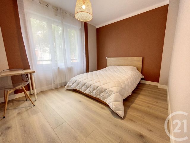 Appartement T7 &agrave; louer - 5 pi&egrave;ces - 103 m2 - Brest - 29 - BRETAGNE