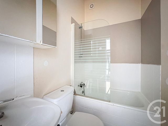 Appartement T1 &agrave; louer - 1 pi&egrave;ce - 28,43 m2 - Brest - 29 - BRETAGNE