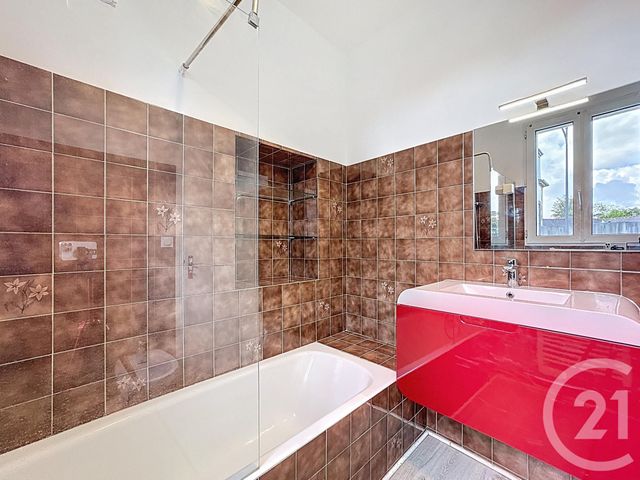Appartement T2 &agrave; louer - 2 pi&egrave;ces - 42,03 m2 - Lesneven - 29 - BRETAGNE