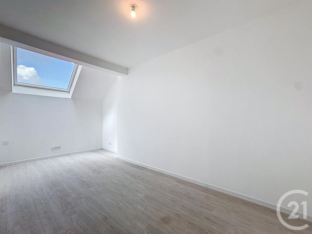 Appartement T2 &agrave; louer - 2 pi&egrave;ces - 42,03 m2 - Lesneven - 29 - BRETAGNE