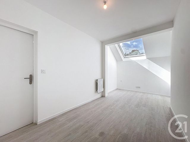 Appartement T2 &agrave; louer - 2 pi&egrave;ces - 42,03 m2 - Lesneven - 29 - BRETAGNE