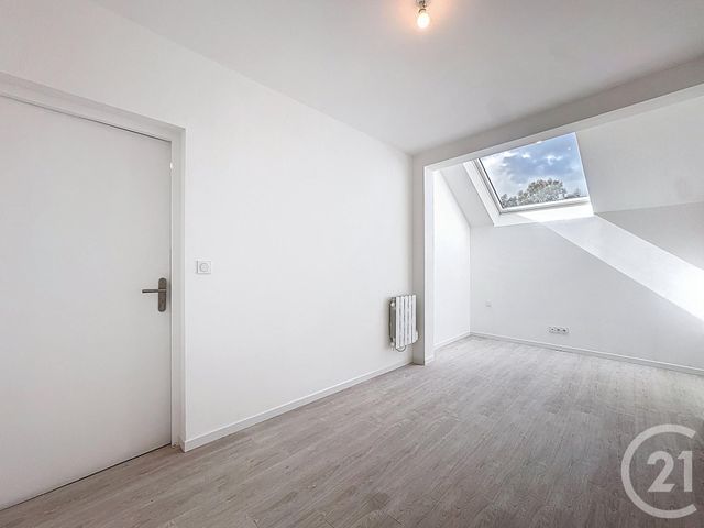 Appartement T2 &agrave; louer - 2 pi&egrave;ces - 42,03 m2 - Lesneven - 29 - BRETAGNE