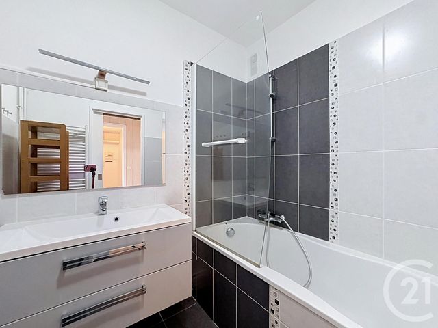Appartement T3 &agrave; louer - 3 pi&egrave;ces - 72,83 m2 - Brest - 29 - BRETAGNE