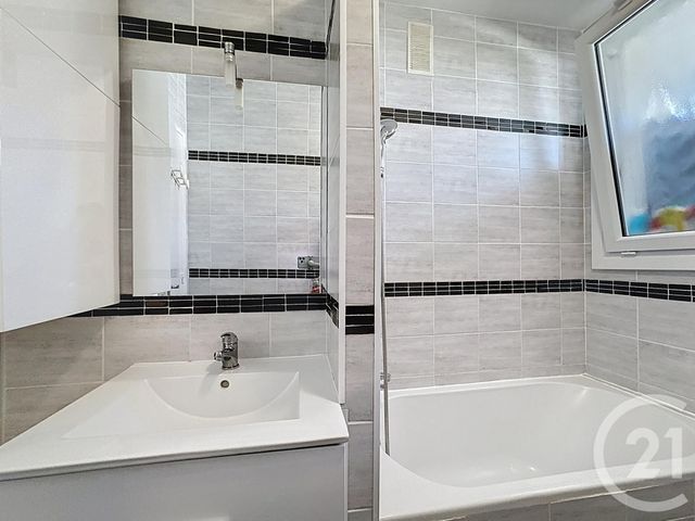 Appartement à vendre - 4 pièces - 66 m2 - Brest - 29 - BRETAGNE