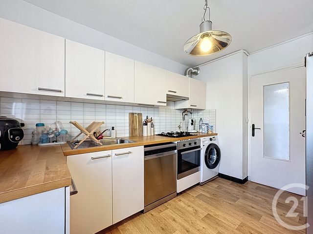 Afficher la photo en grand Appartement T4 à vendre - 4 pièces - 78,98 m2 - Brest - 29 - BRETAGNE